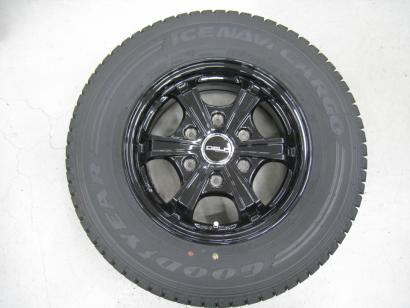 ＦＬＥＸ　／　グッドイヤー　ＤＥＬＦ　１５インチアルミホイール／アイスナビＣＡＲＧＯ　１９５／８０Ｒ１５　１０７／１０５