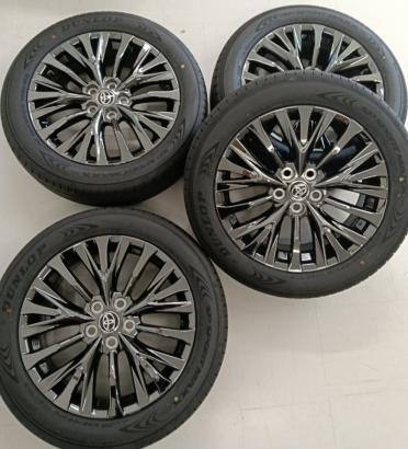 トヨタ純正　40系ヴェルファイア 19インチ純正タイヤ＆ホイール